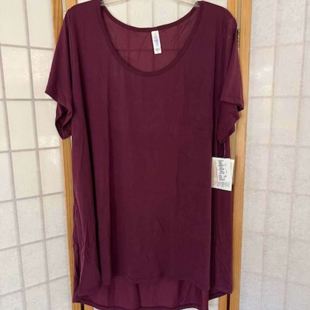 COPY - LuLaRoe. Classic Top. 3XL. Maroon